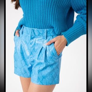 NWT Vegan Faux Leather Snakeskin Blue Shorts with Side Pockets‎ & Pleats!